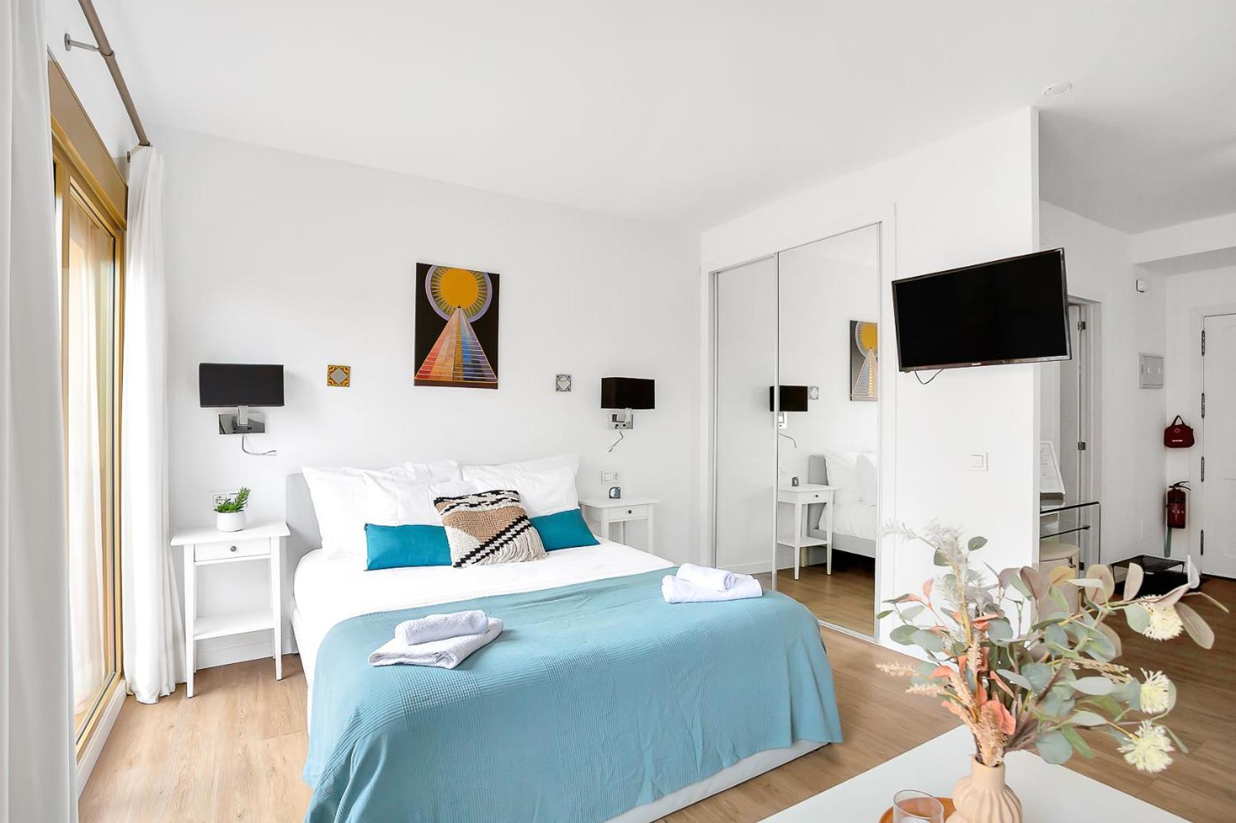 Modern Beach Apartment Romana Playa 723 In Marbella, Elviria Exterior photo